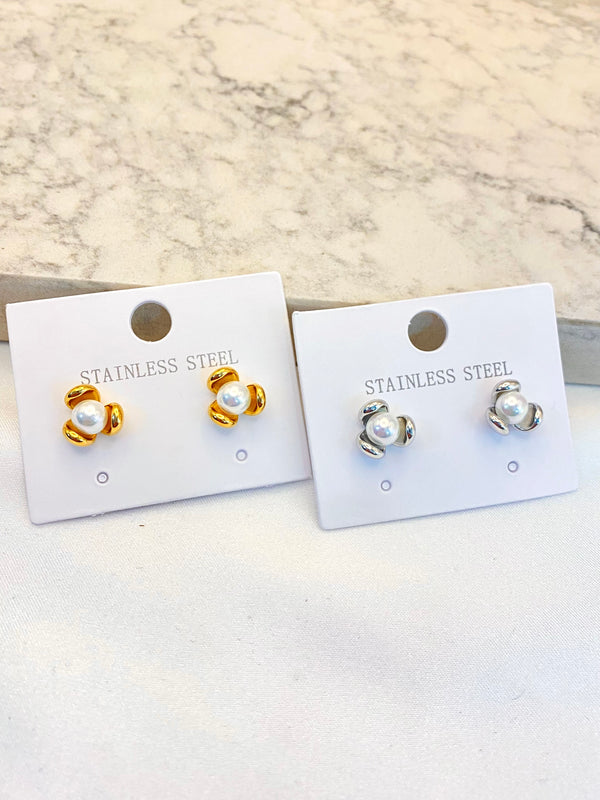 Arete Flor Mini Perla Acero