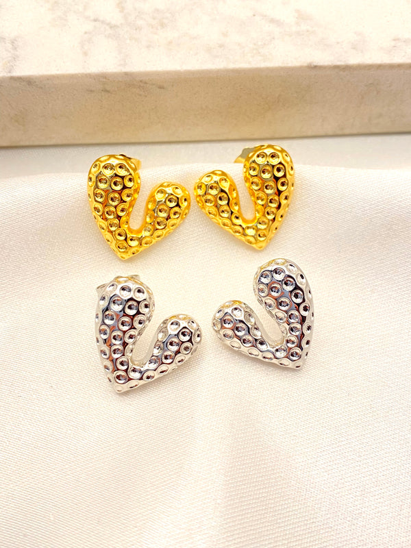Arete Corazon Punteado