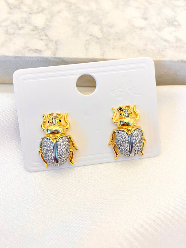 Arete Insecto Zirconias