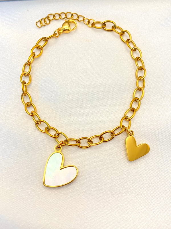 Pulsera Corazones Madre Perla Dorada Acero