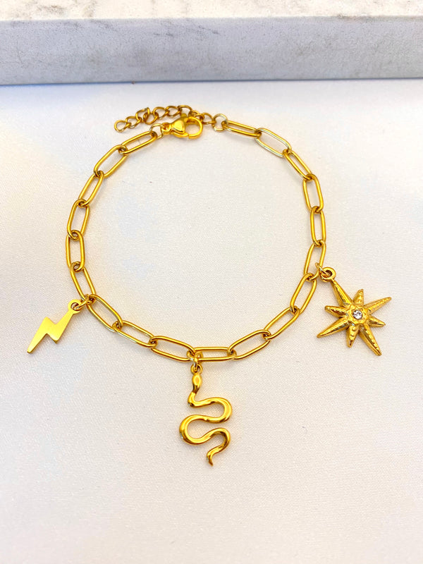 Pulsera Triple Dije Mix Dorado Acero