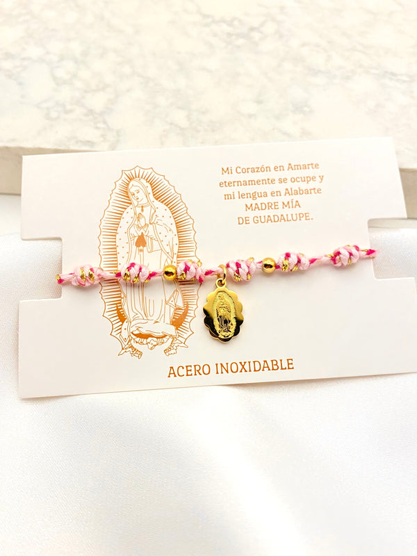 Pulsera Tejida con Virgen Dorada