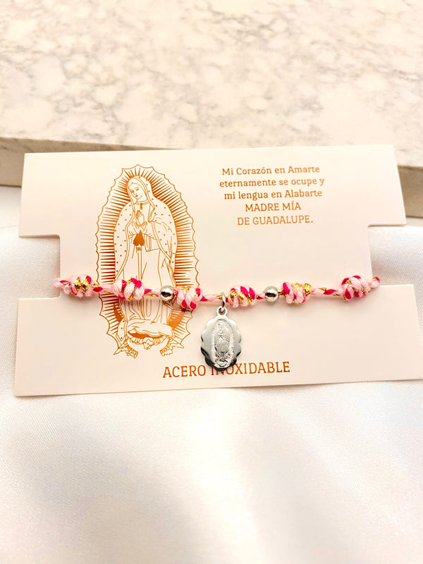 Pulsera Tejida con Virgen Plateada
