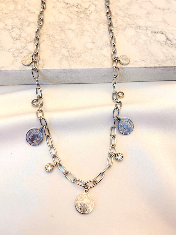 Collar San Benito Cristales Plateado Acero