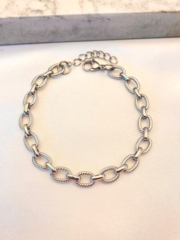 Pulsera Eslabon Oval Grabado Plateado Acero