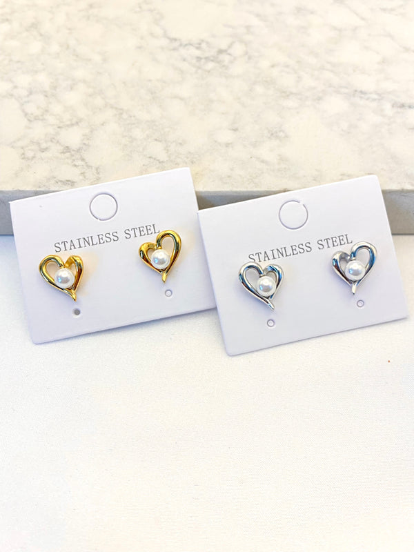 Arete Corazon Silueta Perla Mini Acero