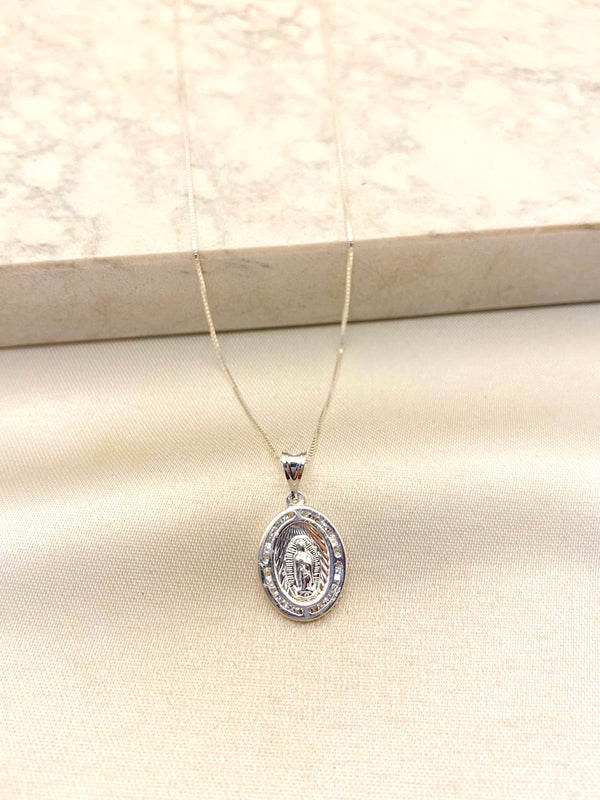 Collar Virgen Ovalo Plata