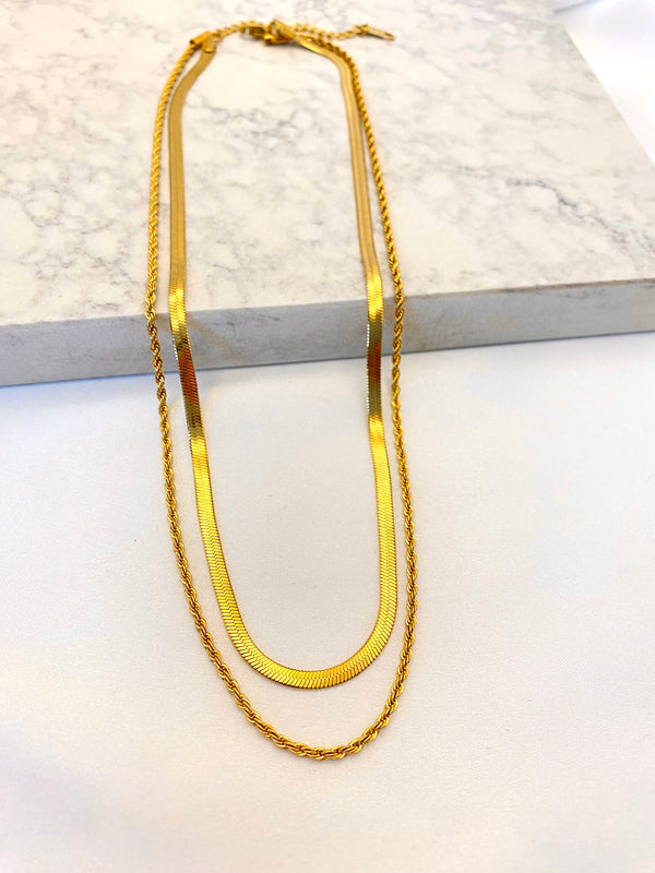 Collar Snake Torsal Dorada Acero