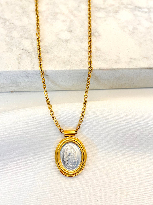 Collar Virgen Oval Bicolor Acero