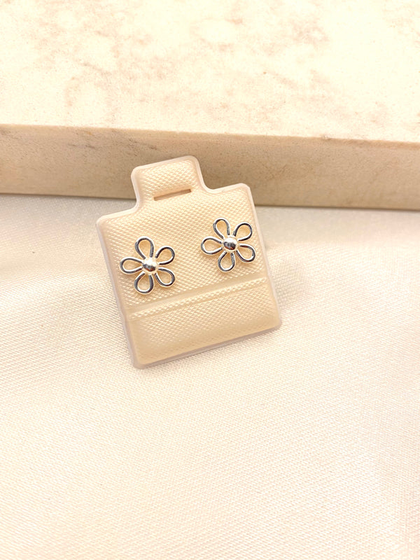 Arete Flor Silueta Plata